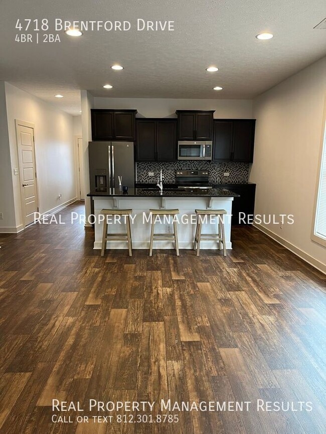 Building Photo - 4718 Brentford Dr