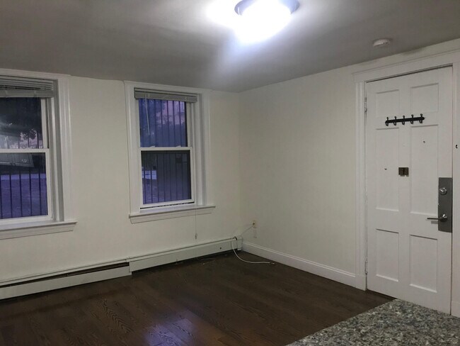 Foto del edificio - 86 Charles St