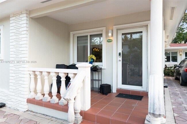 Foto del edificio - 1620 SW 19th St