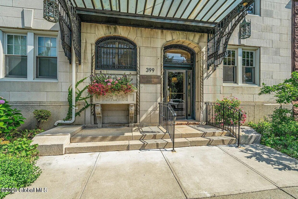 399 State St Unit 205, Albany, NY 12210 Condo for Rent in Albany, NY