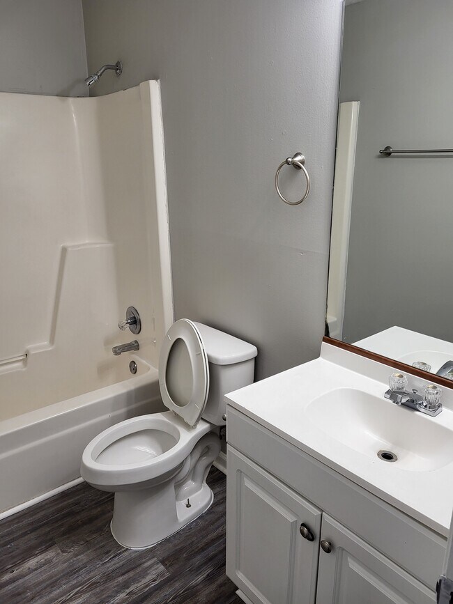 Foto del edificio - 105 Manna Dr