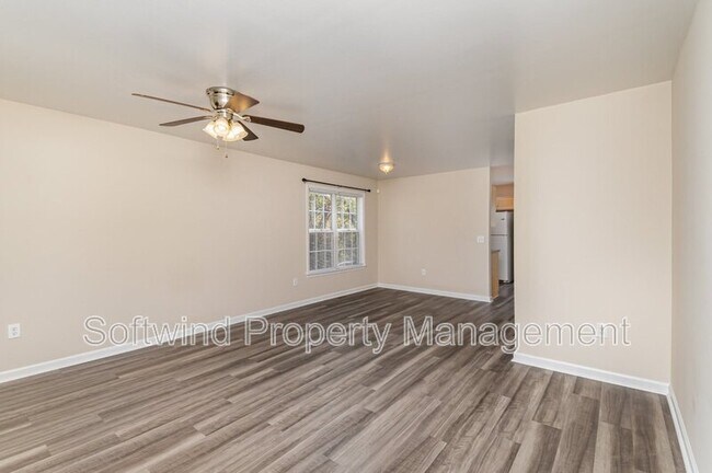 Building Photo - 1519 Elmwood Ave