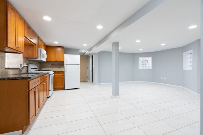 Foto del edificio - 3309 W Cullom Ave