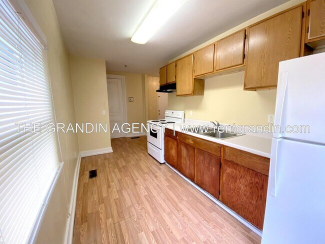Foto del edificio - 1529 Patterson Avenue Southwest - 2
