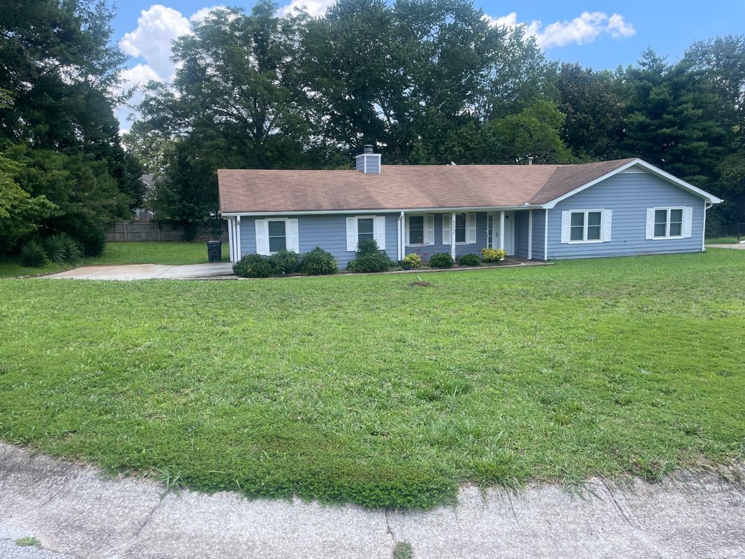 Foto principal - 512 Greenview Ave SE