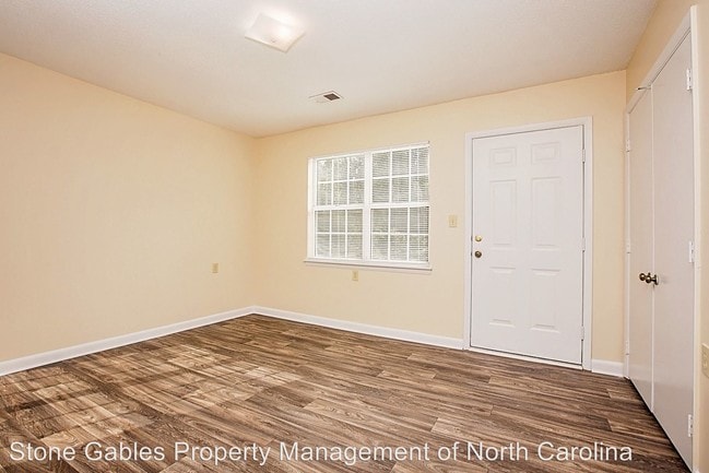Building Photo - 1033 Appamattox Ct