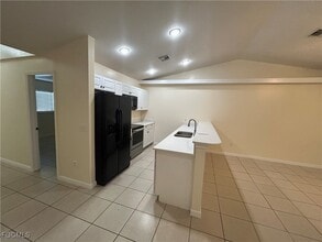 Building Photo - 332 Grant Blvd