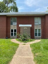 Building Photo - 219 N 48th St
