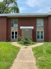 Building Photo - 219 N 48th St