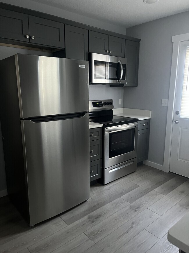 Foto del edificio - 325 E Daugherty St