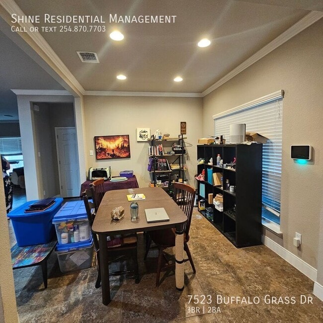 Building Photo - 7523 Buffalo Grass Dr