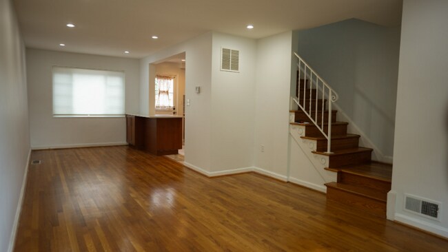 Foto del edificio - 1729 N Cliff St