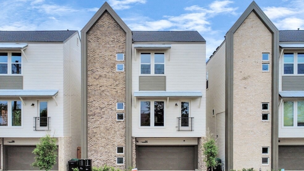 Photo - 783 Mansfield Street Unit