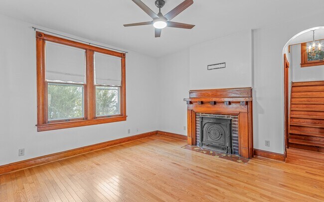 Foto del edificio - 4522 Columbia St