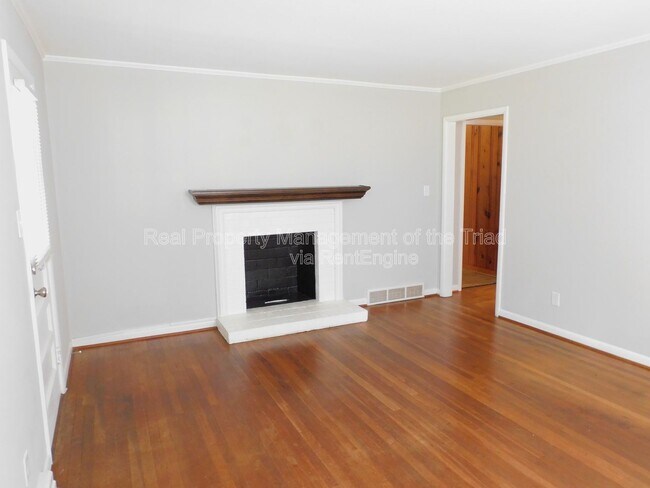 Foto del edificio - 1103 Rustic Rd