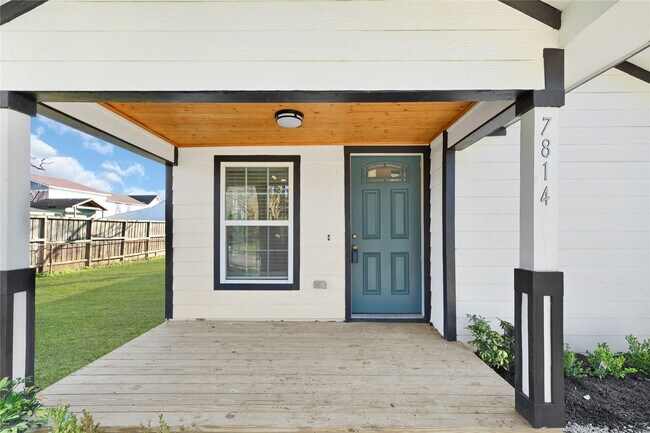 Foto del edificio - 7814 Avenue F