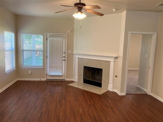 Building Photo - 4606 Madrid Dr