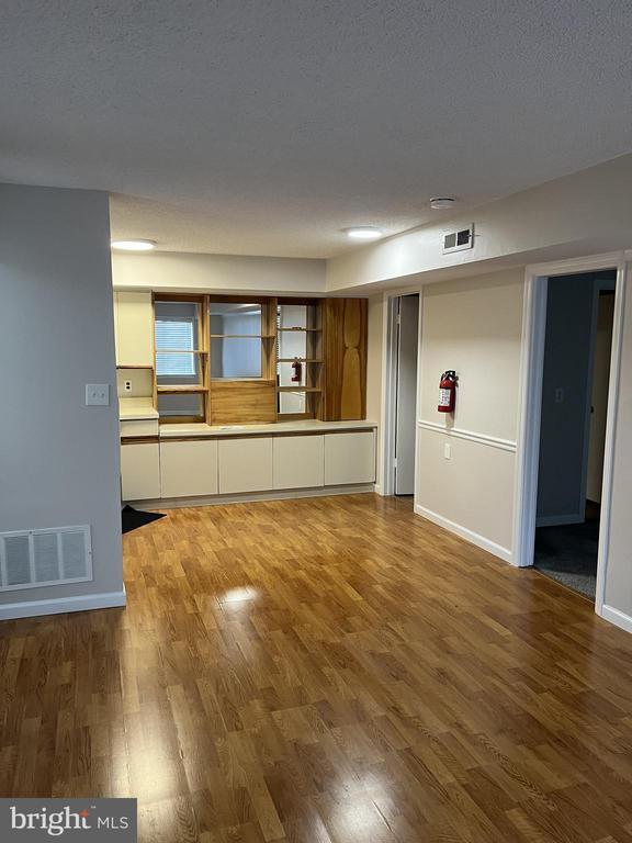 Foto del edificio - 1504 Walden Ct
