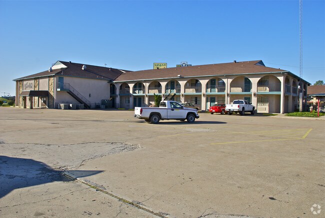 Building Photo - 1216 I-30