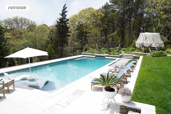 Foto del edificio - 565 Montauk Hwy