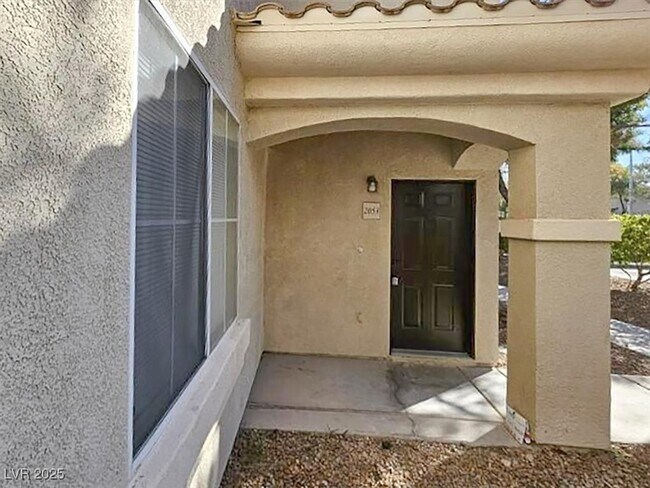 Foto del edificio - 9050 W Warm Springs Rd