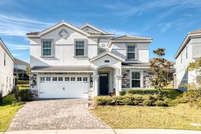 Building Photo - 9030SD  Dazzing 9BR/ Pool/Spa/ Free Waterp...