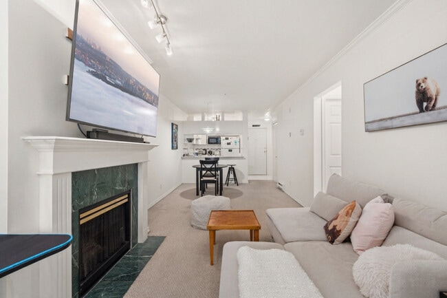 Building Photo - 3638 West Broadway-GO FL2-ID1546608P