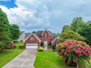Building Photo - 1115 Burlington Ct