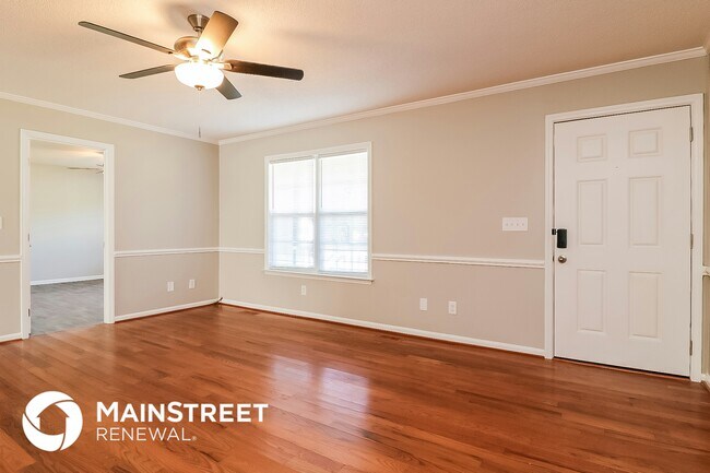 Foto del edificio - 244 Skylar Ln