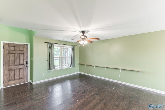 Foto del edificio - 214 Briar Crest Rd