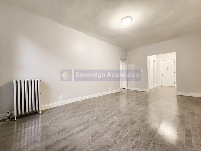 Building Photo - 24 Thayer Street