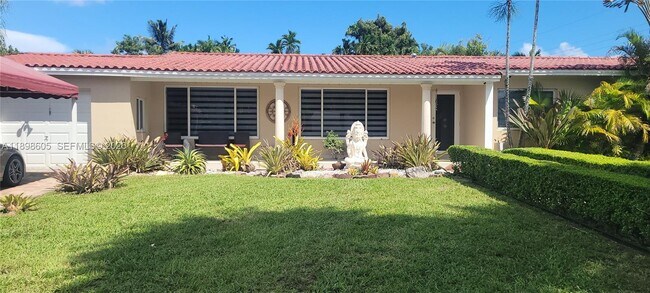 Foto del edificio - 6021 SW 62nd Pl