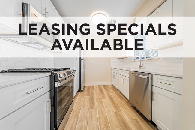 Building Photo - Hallwood Manor Apartments