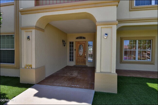 Foto del edificio - 6732 Pearl Ridge Dr