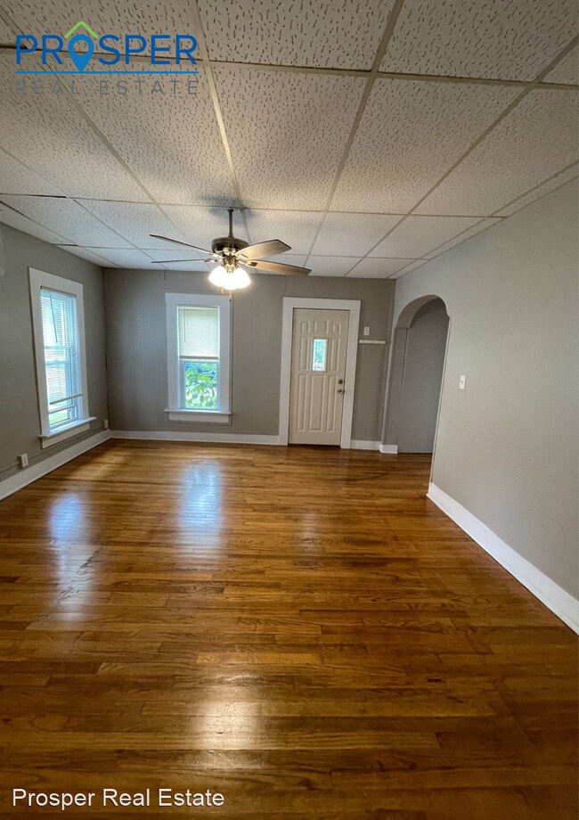 Building Photo - 4 br, 1 bath House - 828 Water Street