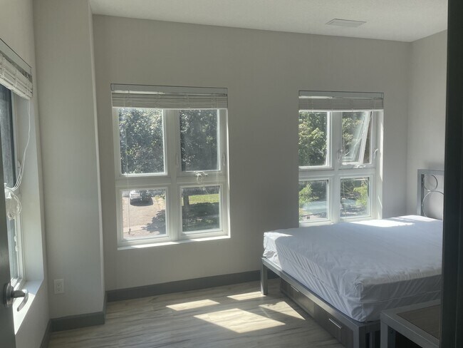 Photo du bâtiment - 258A-258A Sunview St