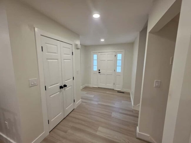 Building Photo - 8614 Burnt Hickory Cir
