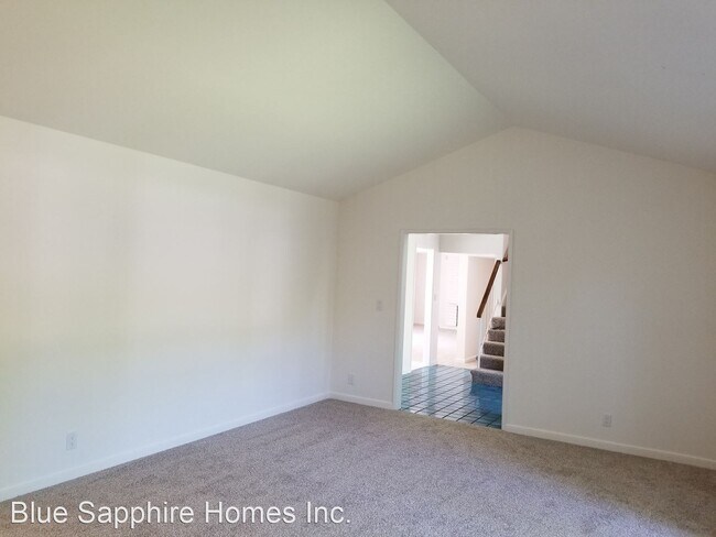 Building Photo - 4 br, 3 bath House - 105 Bando Ct.