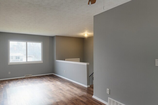 Foto del edificio - 536 Hyatt Ave