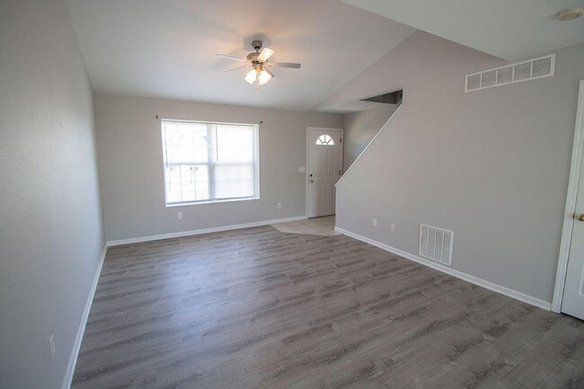 Building Photo - 1642 High Quest Cir