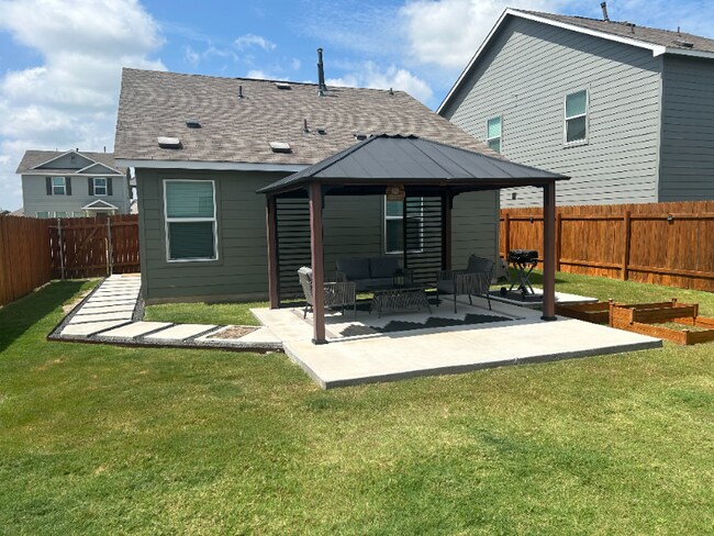 Building Photo - 13904 Mussel Rn