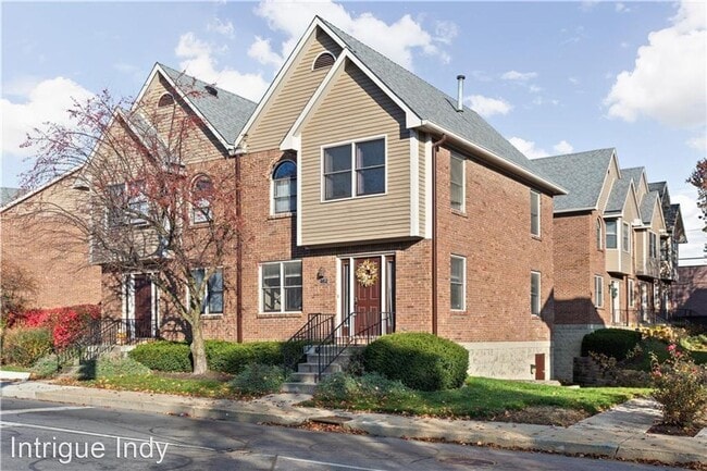 Building Photo - 2 br, 2.5 bath House - 462 E 10th Street