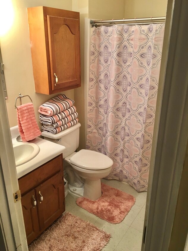 *Representation, not actual unit. - 511 Banks Rd