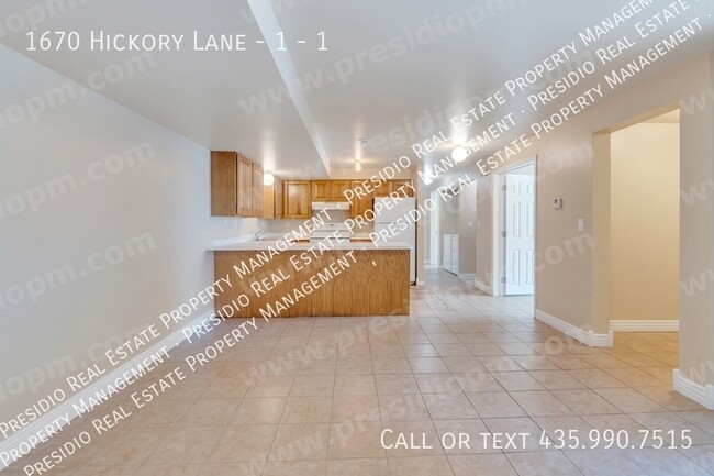 Foto del edificio - 1670 Hickory Ln