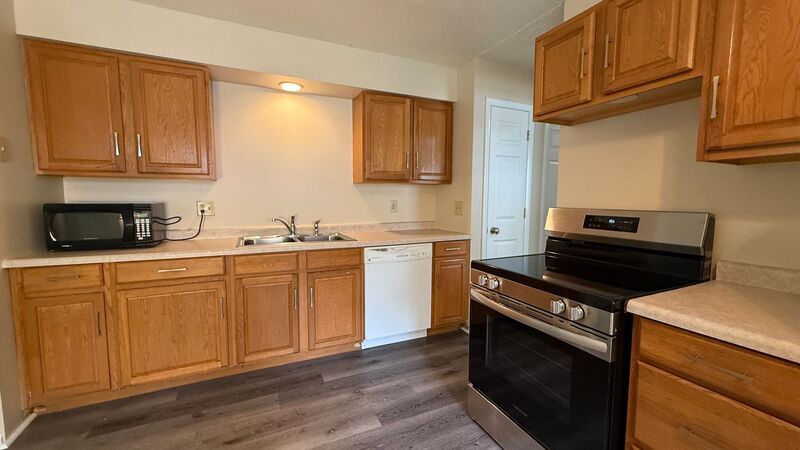 Foto principal - 3951 Oregon Ave N