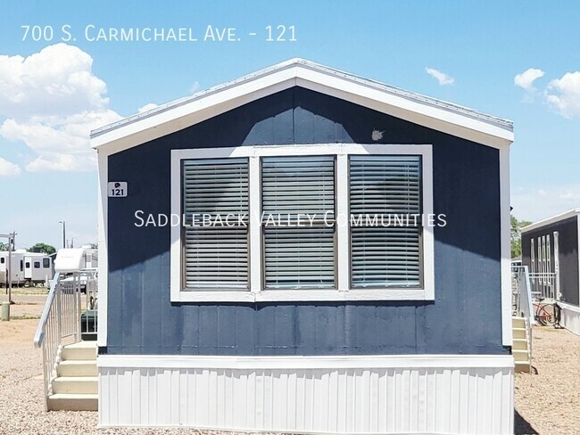 Building Photo - 700 S Carmichael Ave