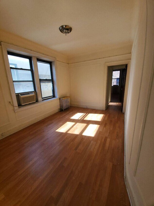 Foto principal - 41-43-43 41st St