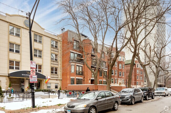 Building Photo - 2736 N Hampden Ct