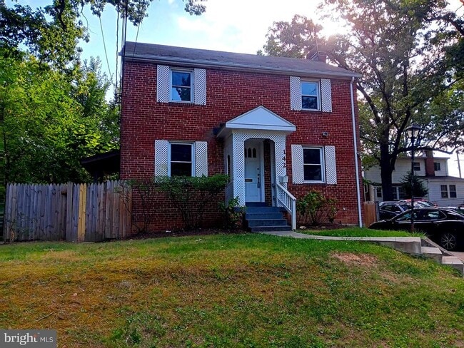 Building Photo - 142 Ritchie Ave