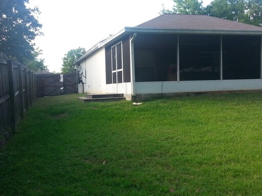 Building Photo - 14048 Saint Leo Ct